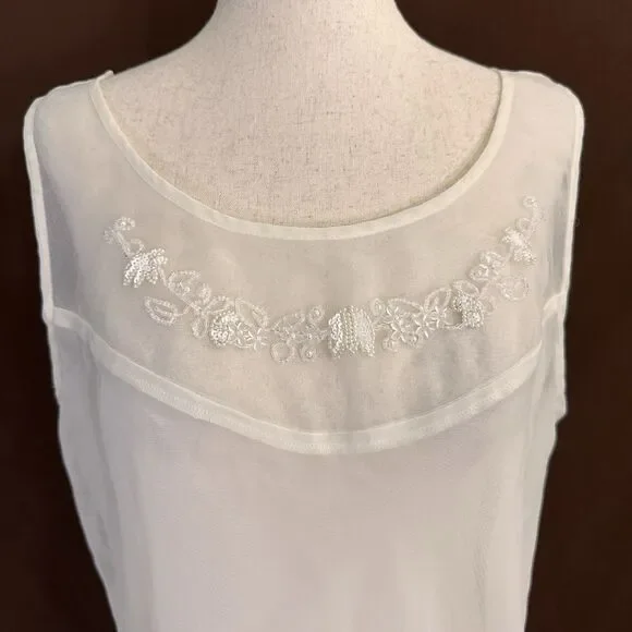 VTG Victoria’s Secret 90s Ivory Sheer Beaded Sleeveless Chemise Slip M Bridal